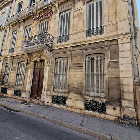 Nimes: Appartement L'Auguste Centre-Ville. Εξωτερικό φωτογραφία
