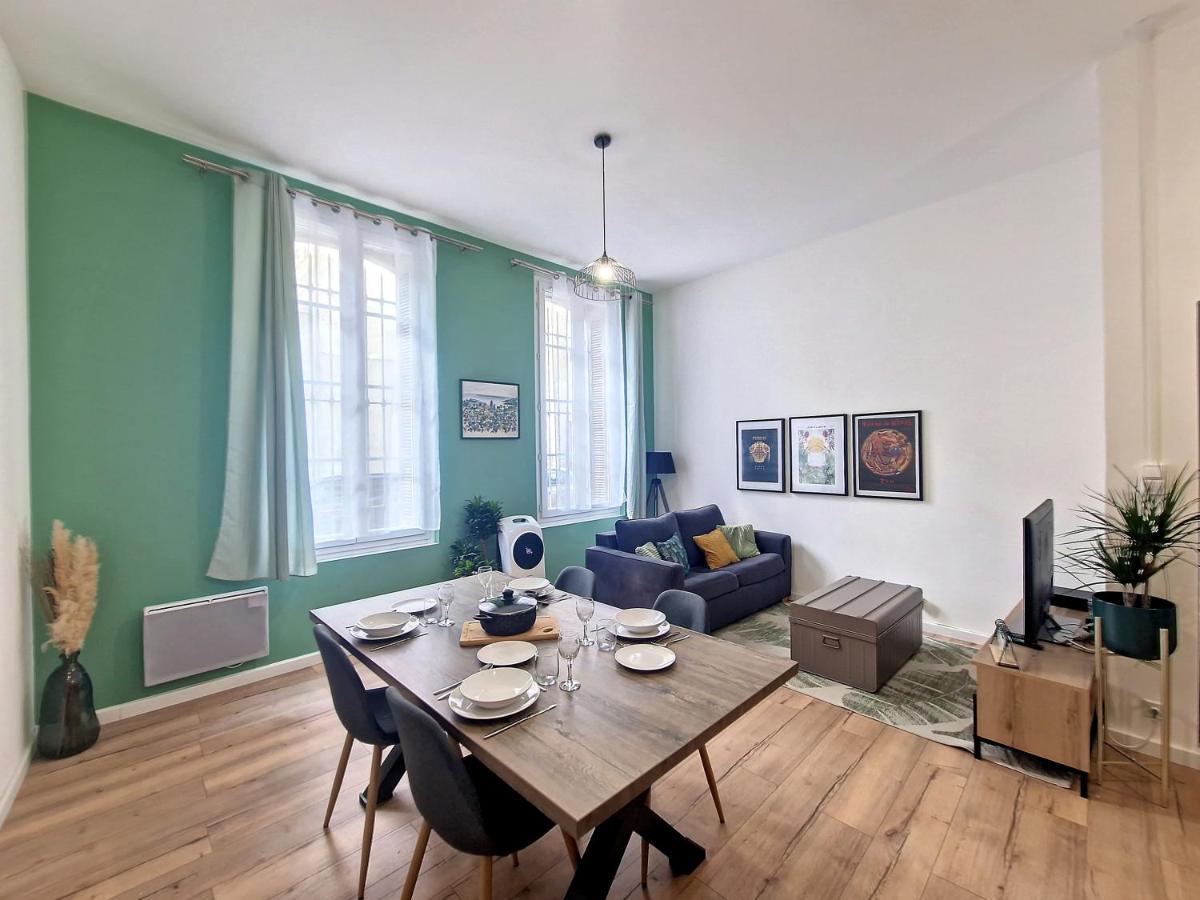 Nimes: Appartement L'Auguste Centre-Ville. Εξωτερικό φωτογραφία